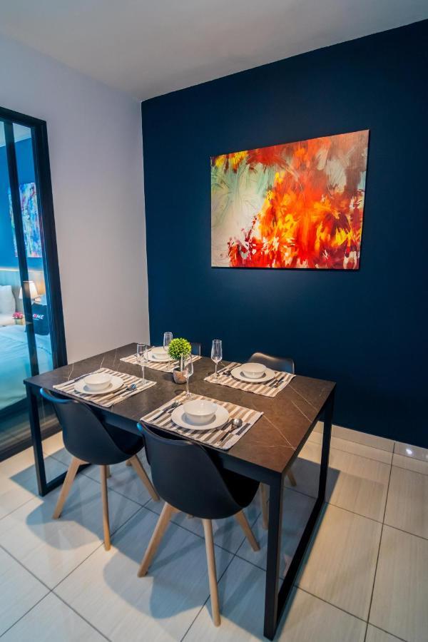 Almas Suites By Subhome Nusajaya  Eksteriør bilde