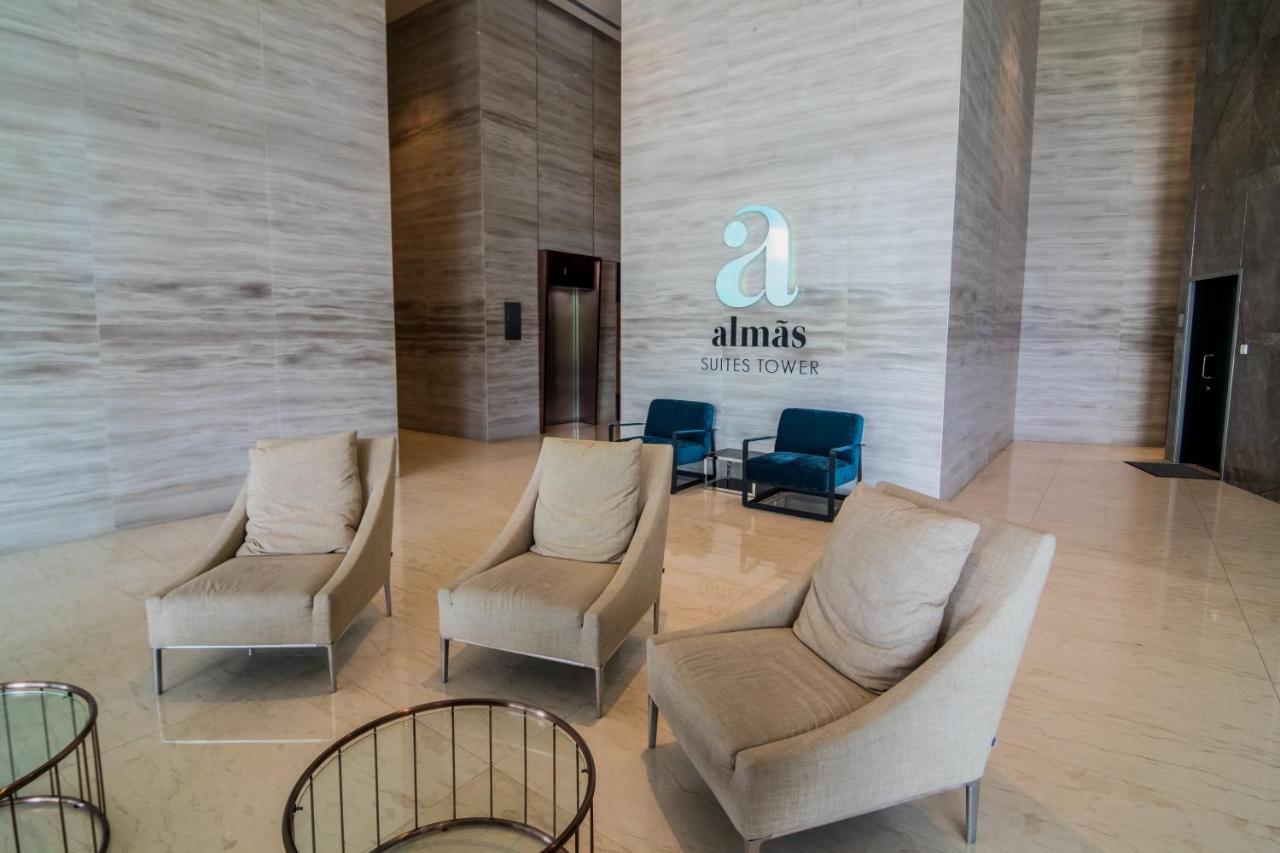 Almas Suites By Subhome Nusajaya  Eksteriør bilde