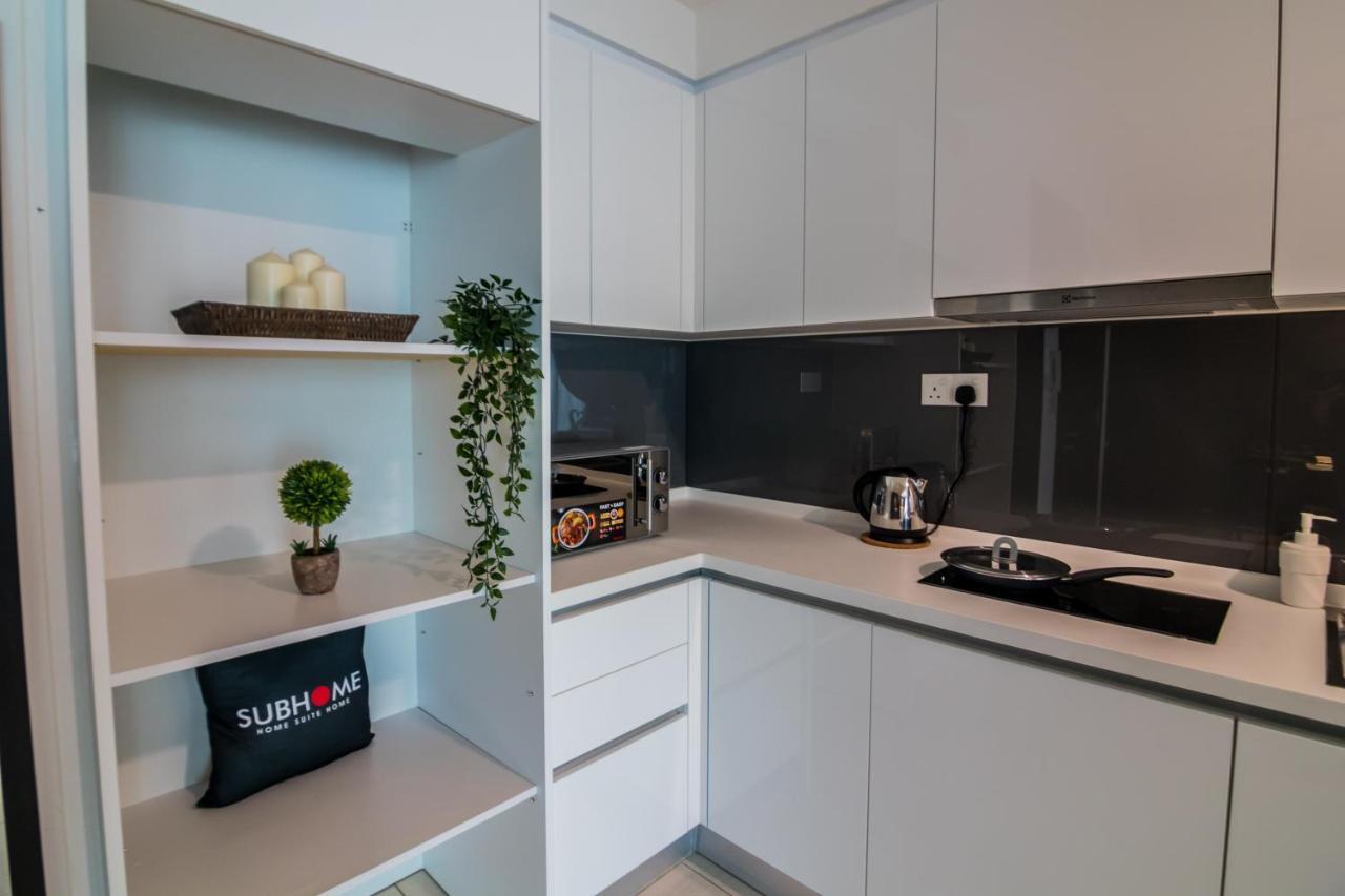 Almas Suites By Subhome Nusajaya  Eksteriør bilde